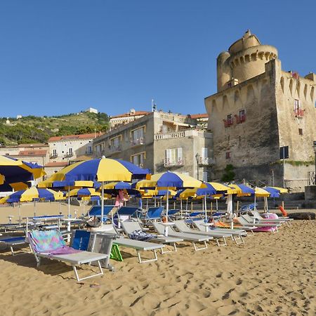 Hotel La Pergola Санта-Мария-ди-Кастеллабате Экстерьер фото