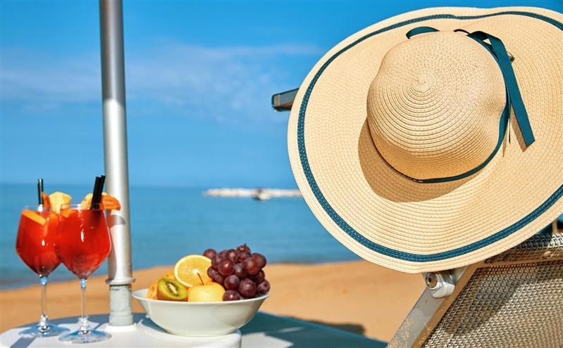 Hotel La Pergola Санта-Мария-ди-Кастеллабате Экстерьер фото